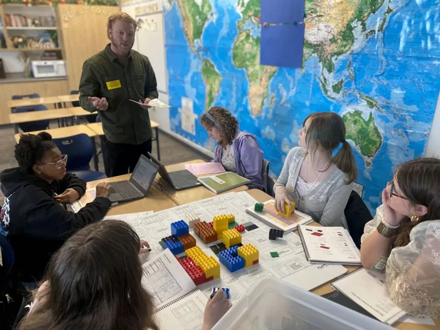 Stetson Blackmore teaching city planning to students through the ULI UrbanPlan program